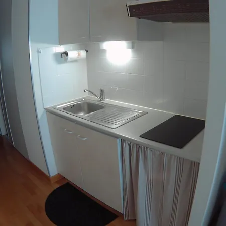 Allees D'etigny T1bis 41 M2 1 4 Couchages 200 M De La Cremaillere Express 400 M Des Thermes Appartement