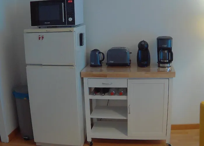 Allees D'etigny T1bis 41 M2 1 4 Couchages 200 M De La Cremaillere Express 400 M Des Thermes *